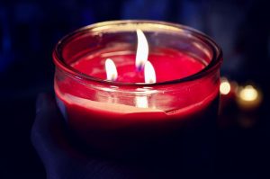 candela rossa in vetro Onoranze funebri Gamberini